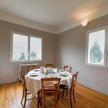 5 Bedroom House In Annecy Between Town And Countryside Holiday home Seynod